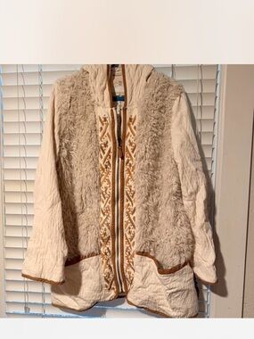 Cozy Cream Quilted & Faux-Fur Zip Jacket with Embroidered Trim